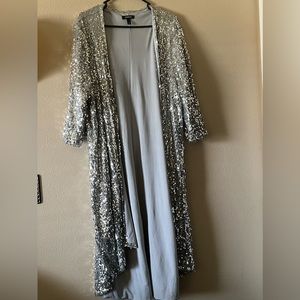 Short sleeve,long tailed sliver sequins sweater